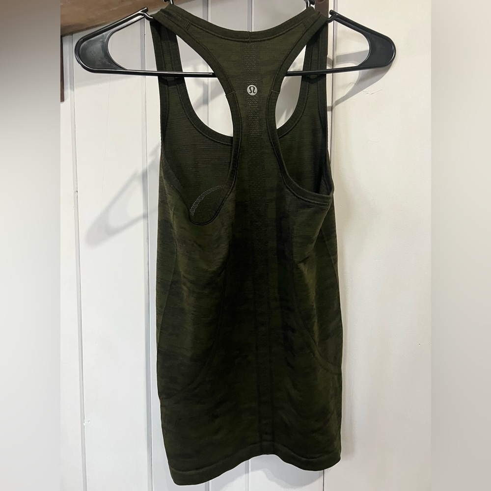 Lululemon Swiftly Tech Racerback 2.0 - Picture 3 of 3